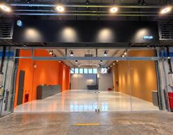 Carros Centre (D25), Factory #632985771